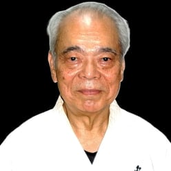 久場 良男(くば よしお)