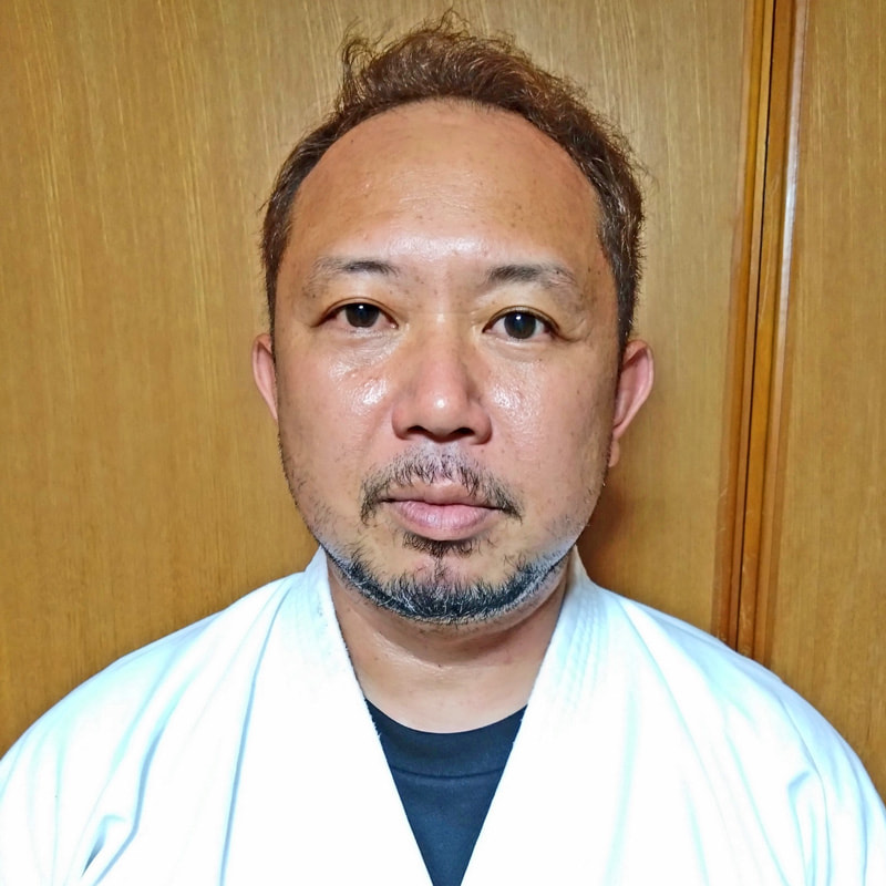 呉屋 春樹