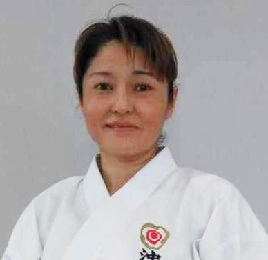 新城 昌子