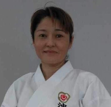 新城 昌子